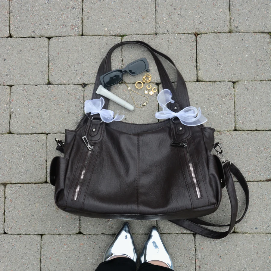 Leticia-El bolso de Brooklyn