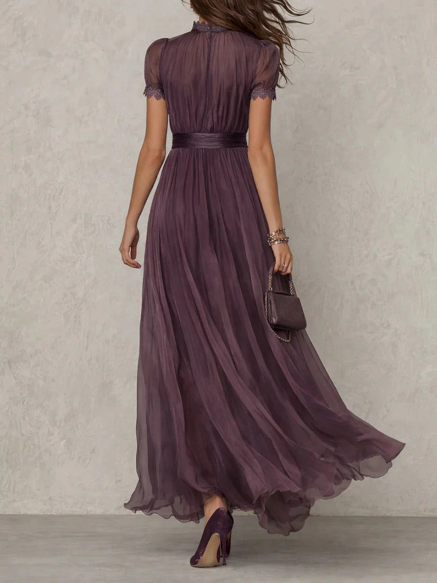 maria- Vestido largo morado con escote en forma de lágrima y ribete de encaje de gasa